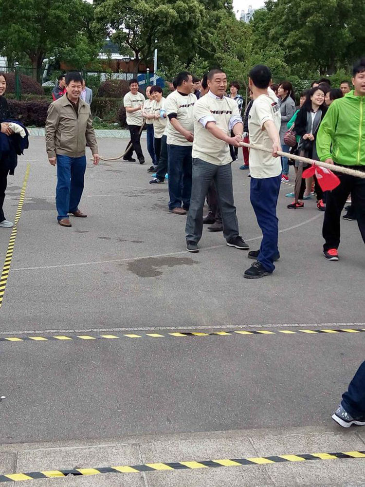 On May 8, hengfa company organized more than 20 people to participate in the tug-of-war competition